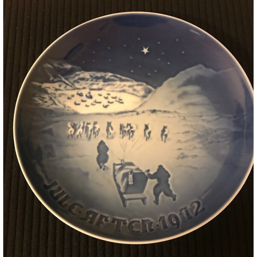 Royal Copenhagen B&G 1972 Christmas in Greenland Plate Denmark 8000/9072